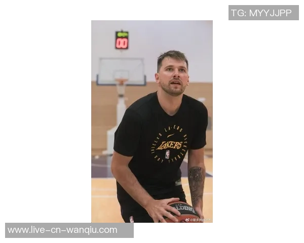 东契奇谈休赛期训练成果体能提升状态更佳信心满满 东契奇谈休赛期训练成果体能提升状态更佳信心满满