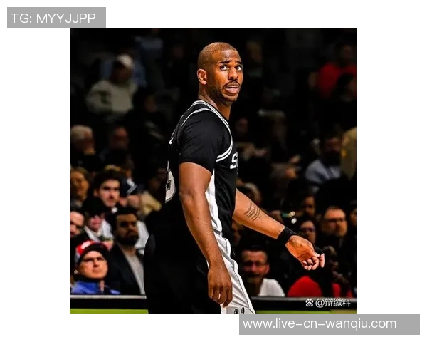 保罗赞扬快船主场球迷热情洋溢表达对球队和球迷的深厚爱意 保罗赞扬快船主场球迷热情洋溢表达对球队和球迷的深厚爱意