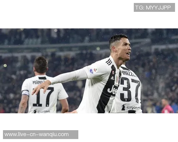 意大利主帅加图索亲临帕尔马训练中心开启意甲俱乐部巡访第十三站 意大利主帅加图索亲临帕尔马训练中心开启意甲俱乐部巡访第十三站