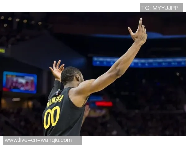 科尔强调持球人防守期待穆迪波杰库明加梅尔顿在赛季中的出色表现