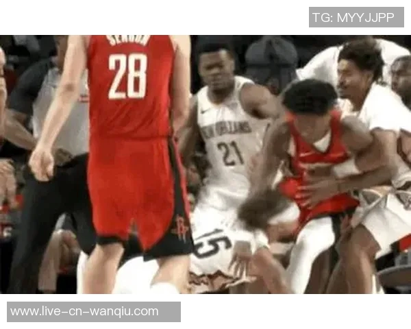 阿门对裁判判罚感到震惊半场4犯需更加谨慎应对挑战 阿门对裁判判罚感到震惊半场4犯需更加谨慎应对挑战