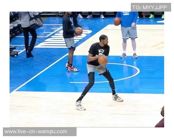 女主持询问KD洛杉矶住址引发热议KD回应称播客内容公开引人关注 女主持询问KD洛杉矶住址引发热议KD回应称播客内容公开引人关注