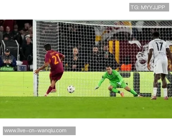 意天空报道罗马或将与佩莱格里尼降薪续约而迪巴拉续约前景渺茫