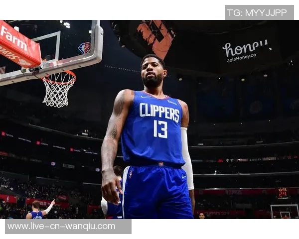 保罗乔治为妻子庆生晒美照35岁依然魅力四射令人羡慕